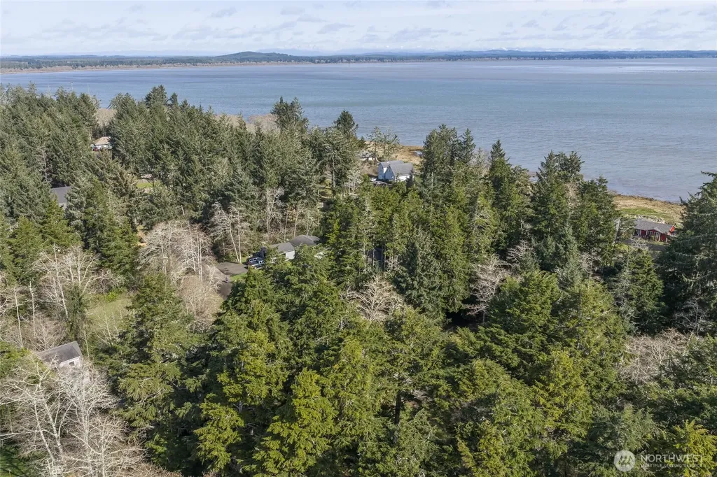 736 Chenois Avenue NE Ocean Shores WA 98569