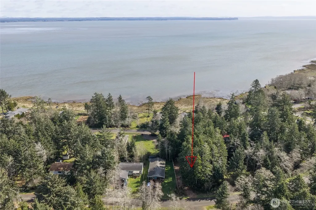 736 Chenois Avenue NE Ocean Shores WA 98569