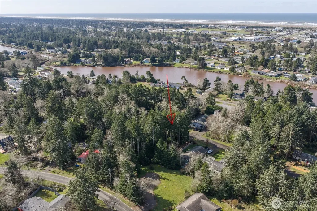 736 Chenois Avenue NE Ocean Shores WA 98569