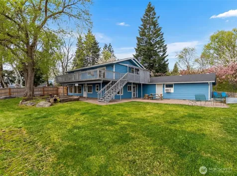 1220 S Webb Place East Wenatchee WA 98802