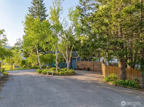 1220 S Webb Place East Wenatchee WA 98802