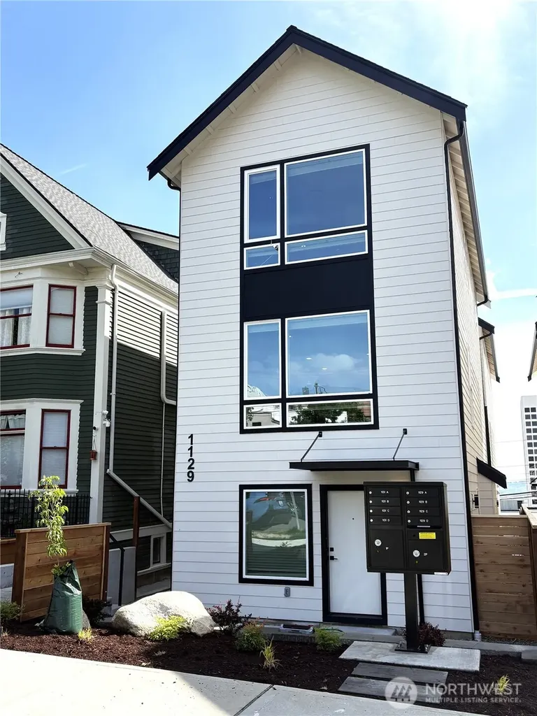 1129 Fawcett Avenue Tacoma WA 98402