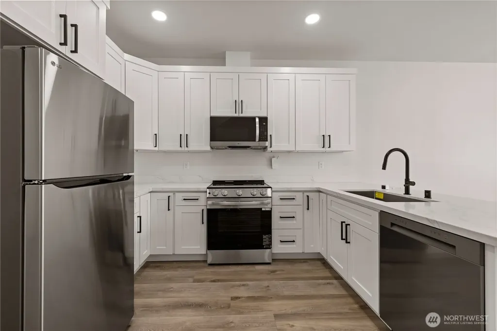 1129 Fawcett Avenue Tacoma WA 98402