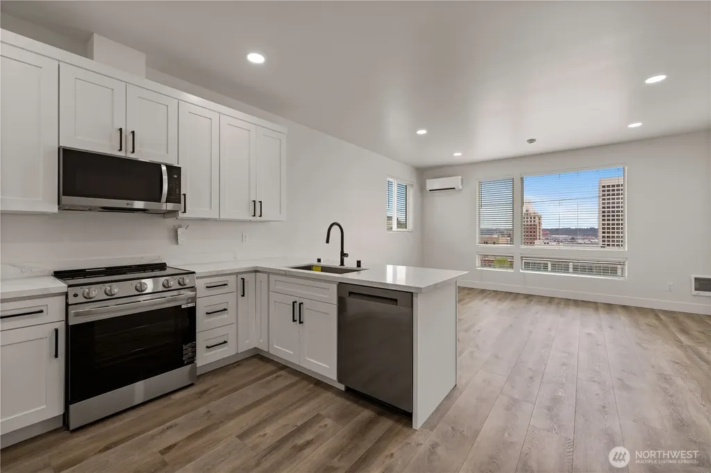1129 Fawcett Avenue Tacoma WA 98402