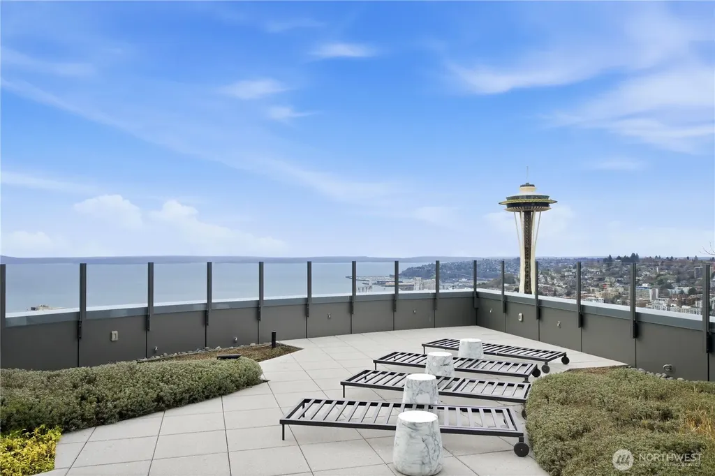 2510 6th Avenue Seattle WA 98121