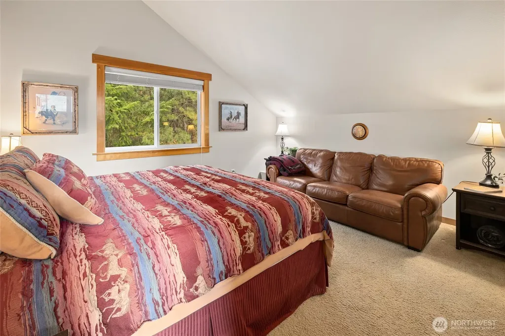 261 Tiger Lily Lane Ronald WA 98940