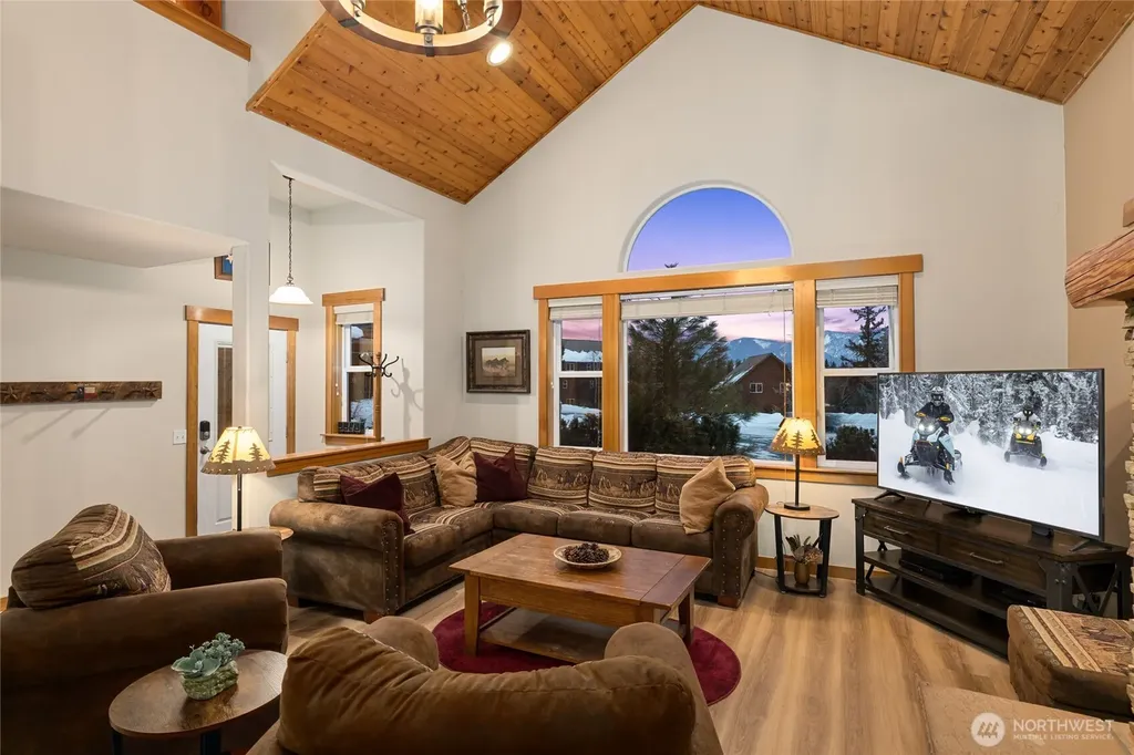 261 Tiger Lily Lane Ronald WA 98940