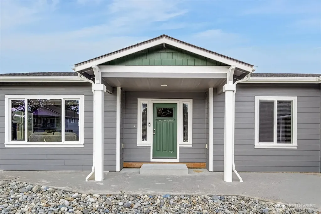 1215 195th Street Long Beach WA 98631