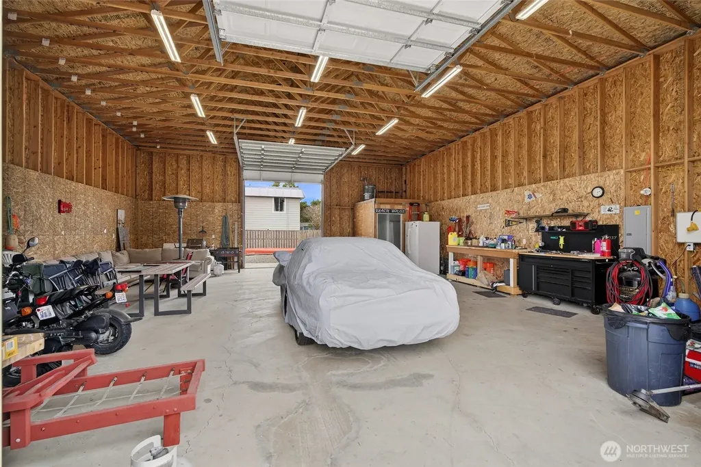 1215 195th Street Long Beach WA 98631
