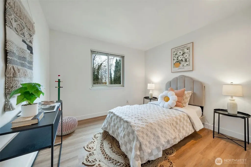 953 Field Avenue NE Renton WA 98059