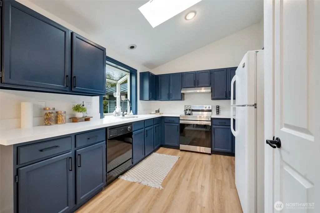 953 Field Avenue NE Renton WA 98059