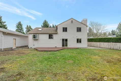 953 Field Avenue NE Renton WA 98059
