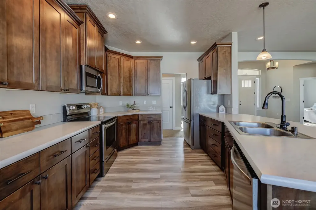 415 SW R Street Quincy WA 98848