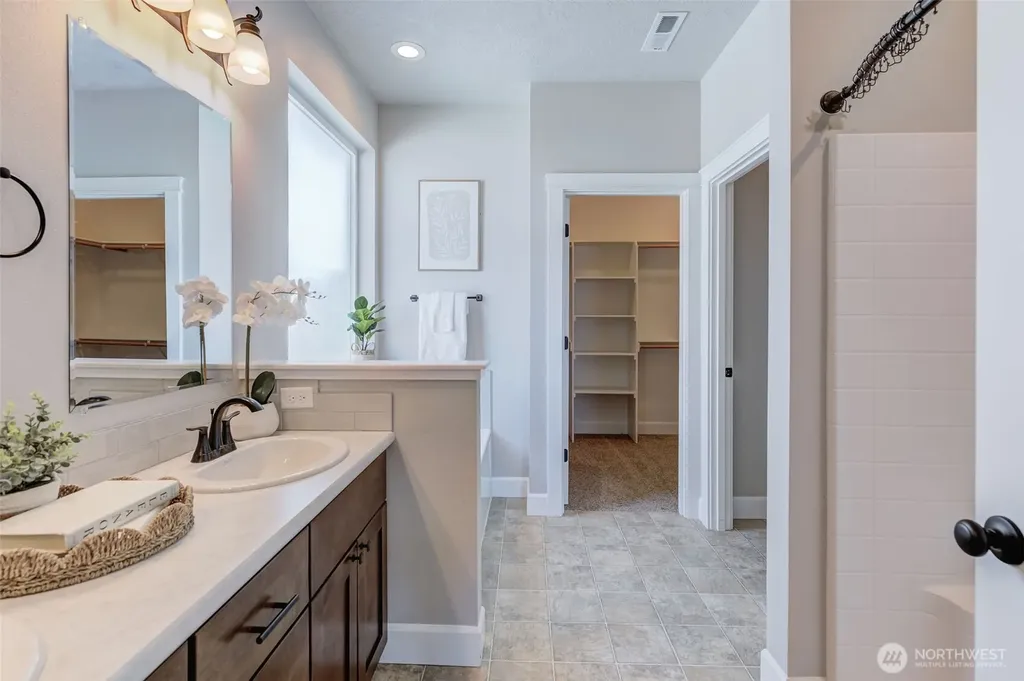415 SW R Street Quincy WA 98848