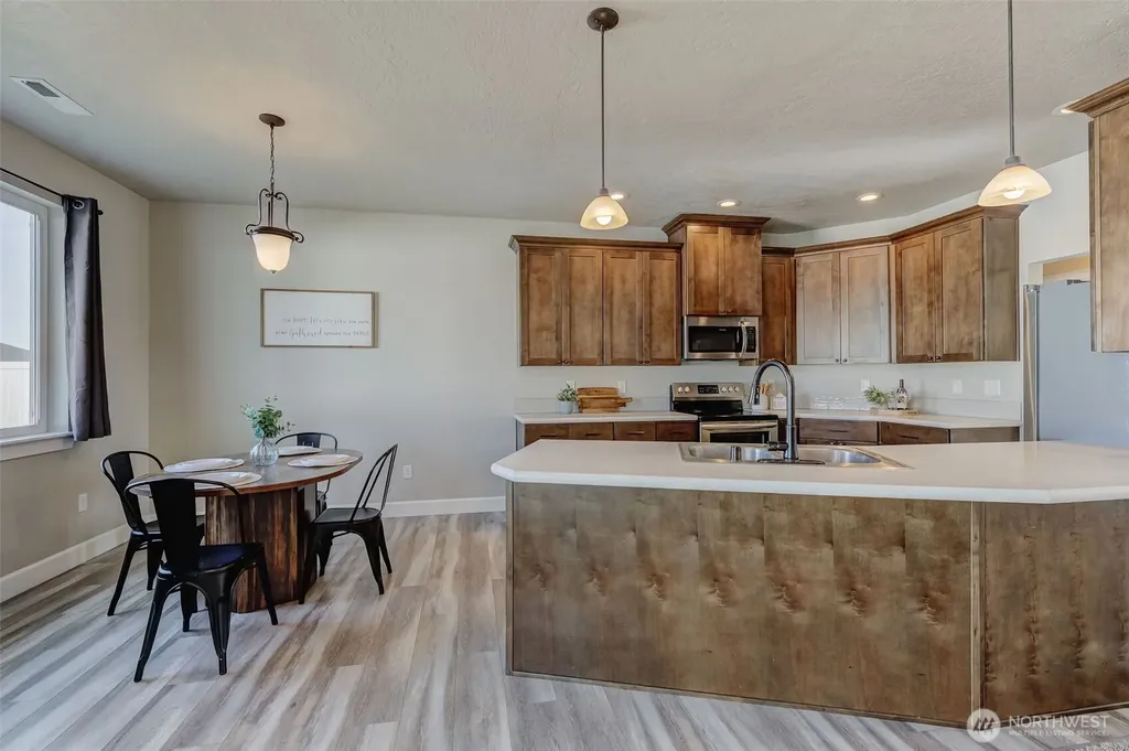 415 SW R Street Quincy WA 98848