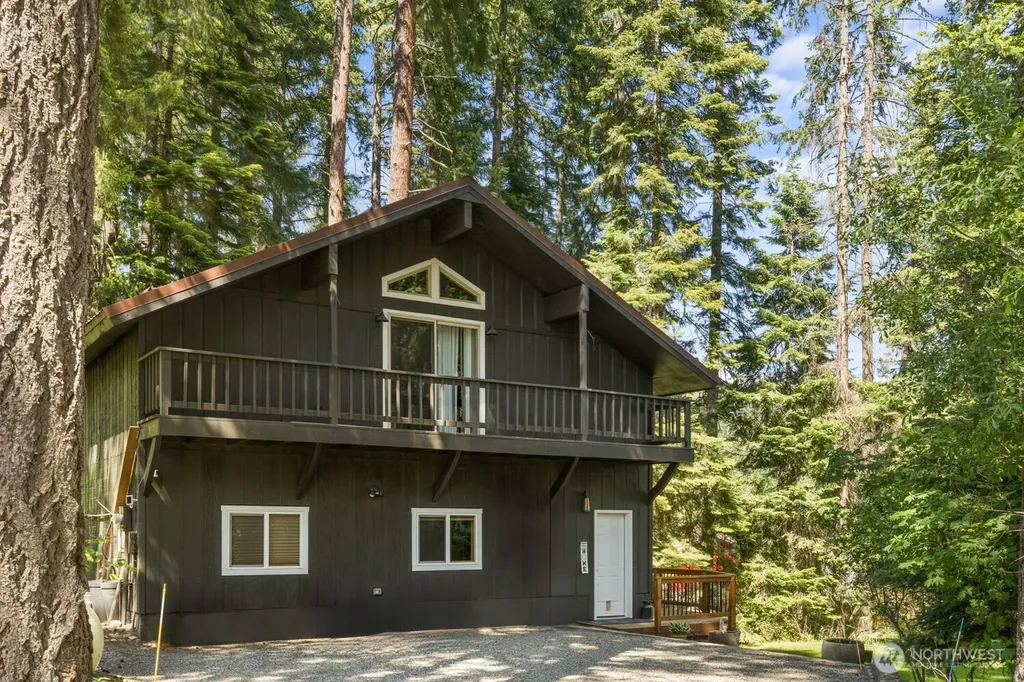 671 W Pacific Avenue Ronald WA 98940