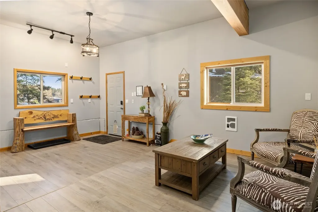671 W Pacific Avenue Ronald WA 98940