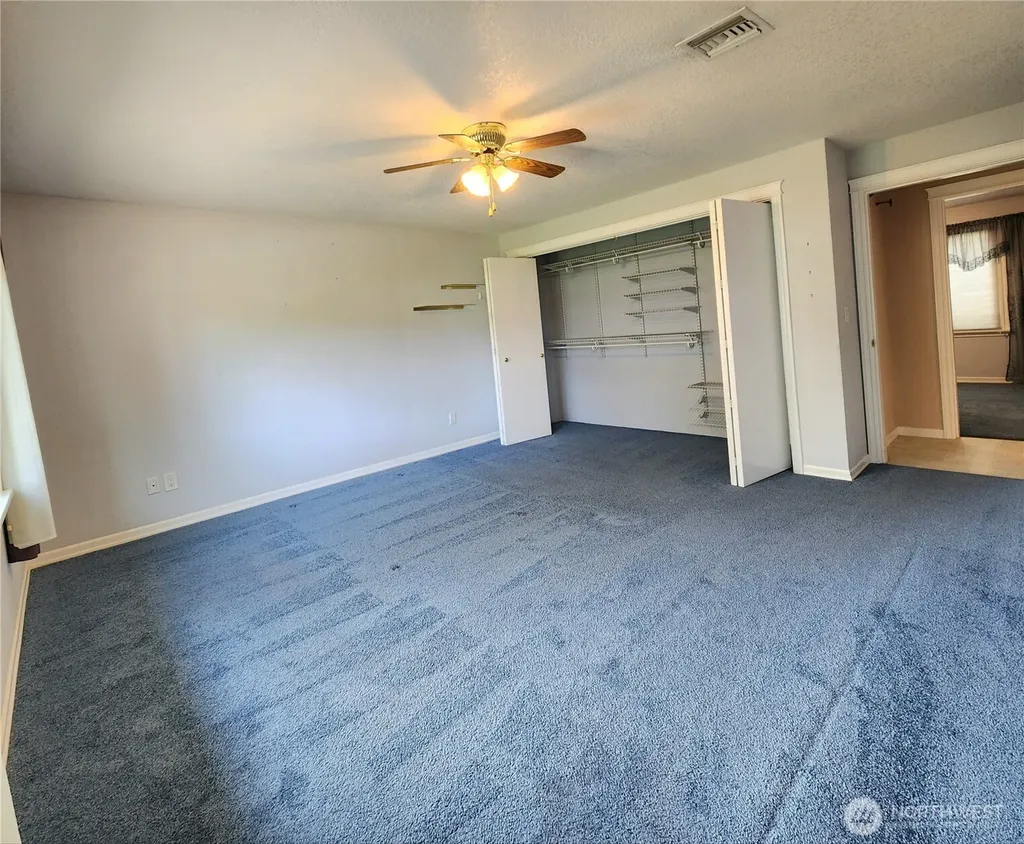 114 Cedar Avenue College Place WA 99324