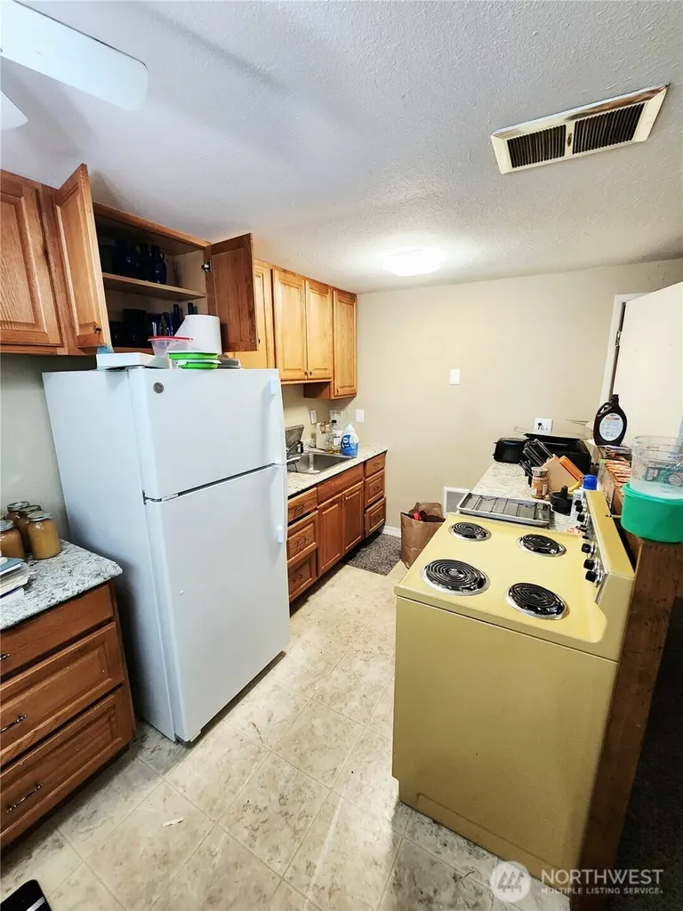 114 Cedar Avenue College Place WA 99324