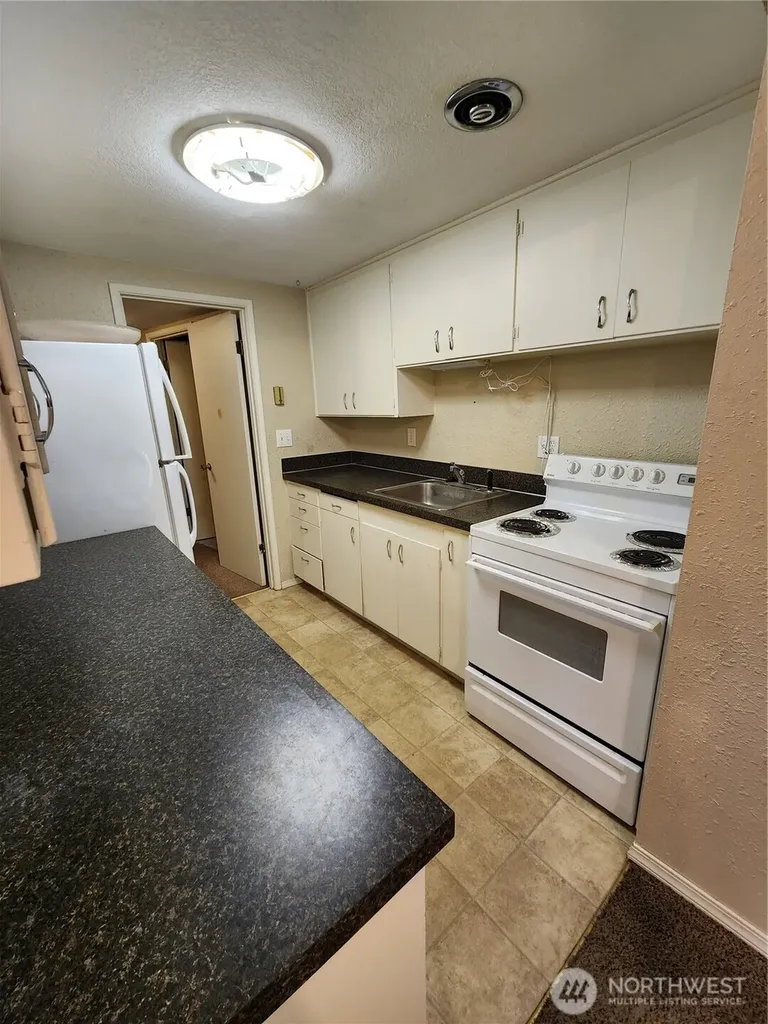 114 Cedar Avenue College Place WA 99324