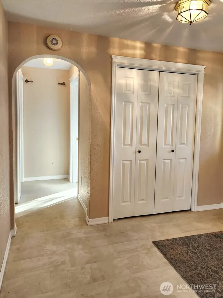 114 Cedar Avenue College Place WA 99324