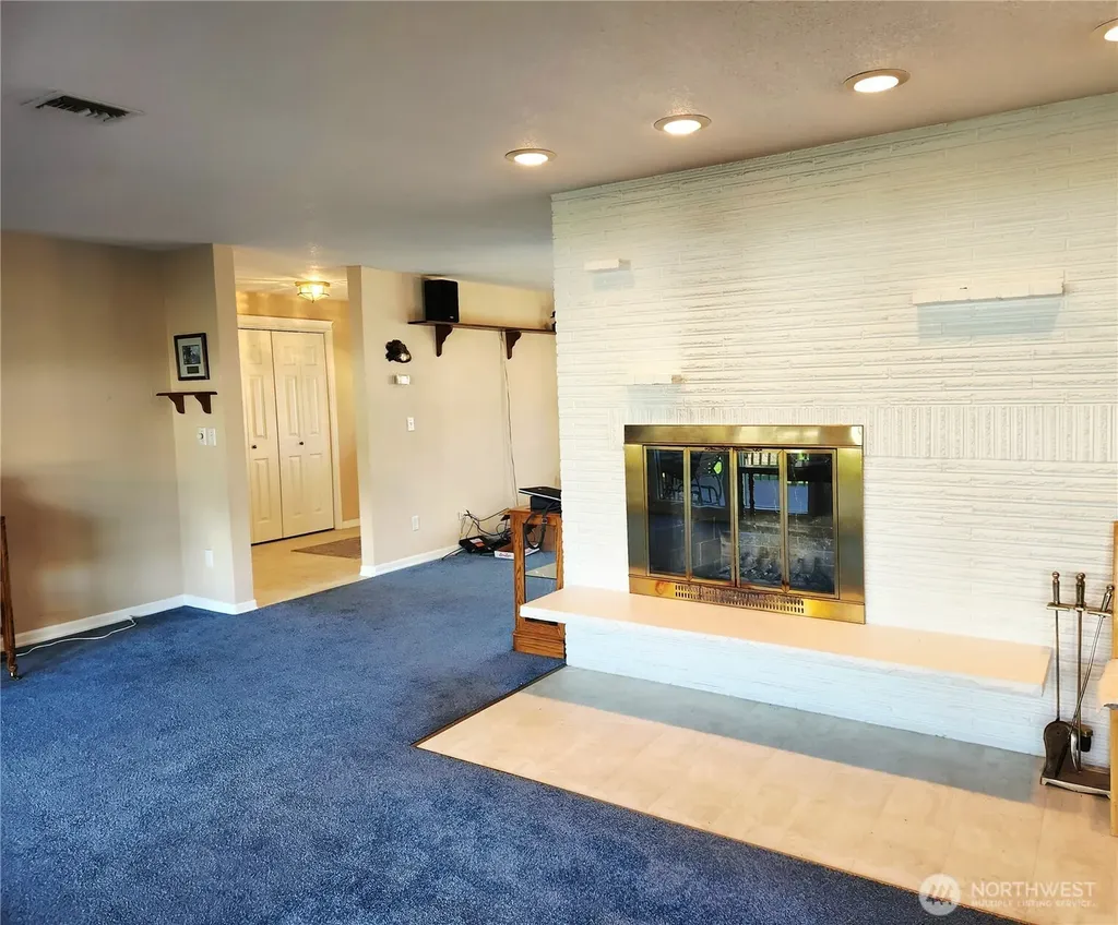 114 Cedar Avenue College Place WA 99324