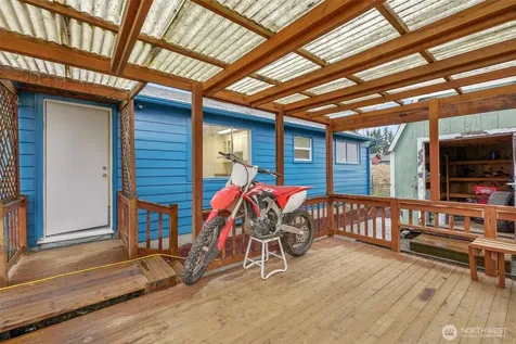 833 E Marine View Drive Everett WA 98201