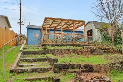 833 E Marine View Drive Everett WA 98201