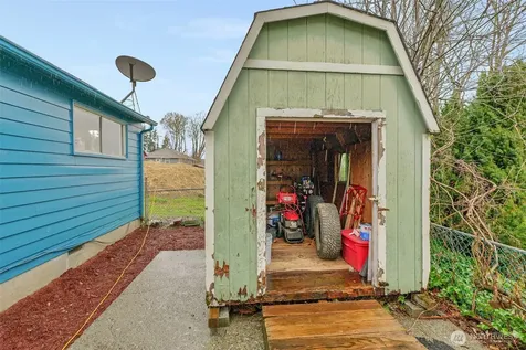 833 E Marine View Drive Everett WA 98201