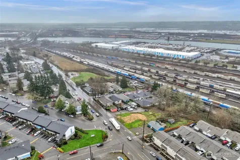 833 E Marine View Drive Everett WA 98201