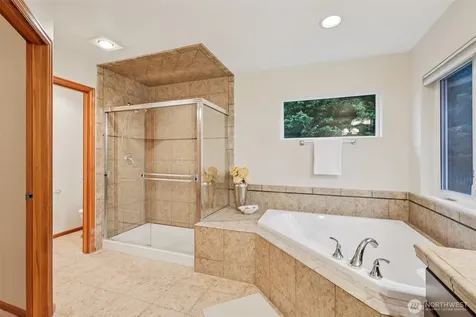 4707 NE 7th Place Renton WA 98059
