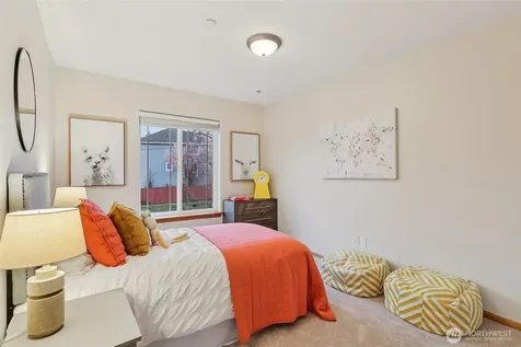 4707 NE 7th Place Renton WA 98059