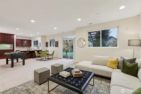 4707 NE 7th Place Renton WA 98059