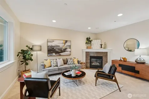 4707 NE 7th Place Renton WA 98059