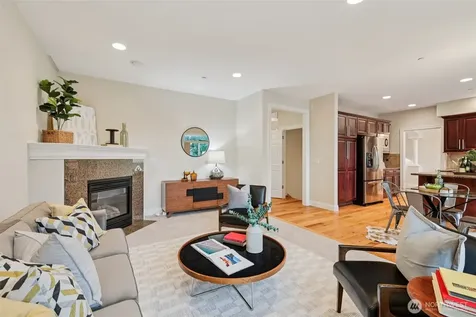 4707 NE 7th Place Renton WA 98059
