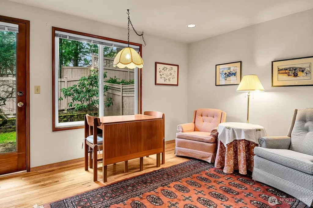 367 145th Place SE Bellevue WA 98007