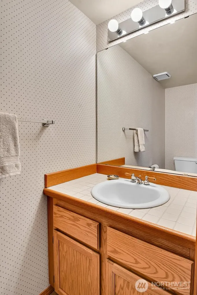 367 145th Place SE Bellevue WA 98007