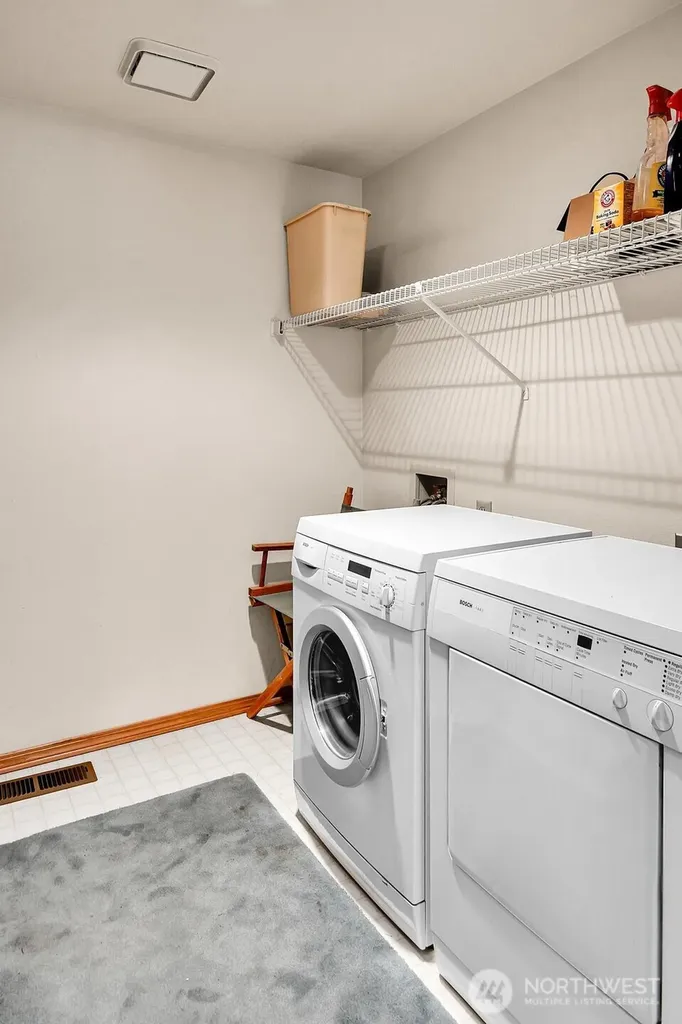 367 145th Place SE Bellevue WA 98007
