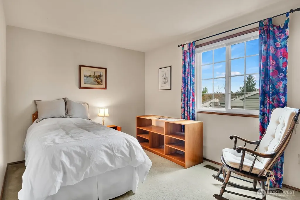 367 145th Place SE Bellevue WA 98007