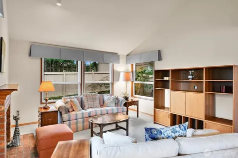 367 145th Place SE Bellevue WA 98007