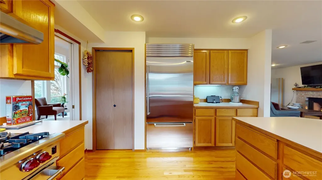 1704 Field Place NE Renton WA 98059