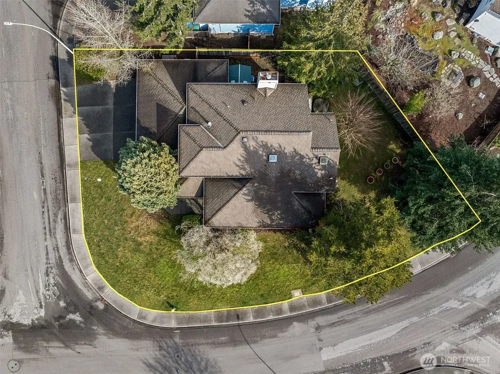 1704 Field Place NE Renton WA 98059