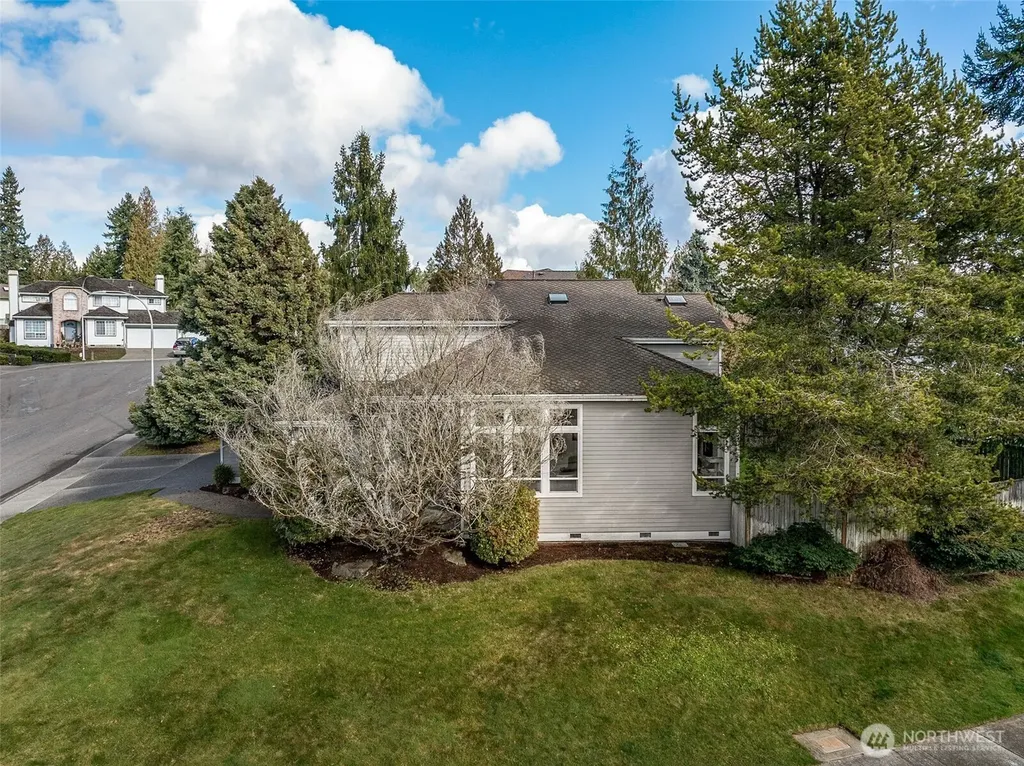 1704 Field Place NE Renton WA 98059