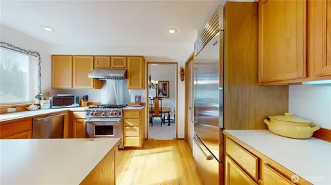 1704 Field Place NE Renton WA 98059
