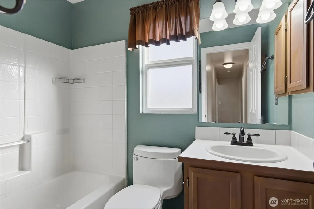 24512 46th Avenue E Graham WA 98338