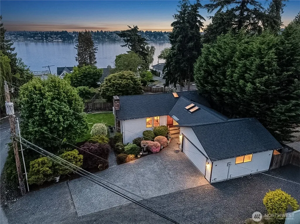 6214 NE 129th Street Kirkland WA 98034