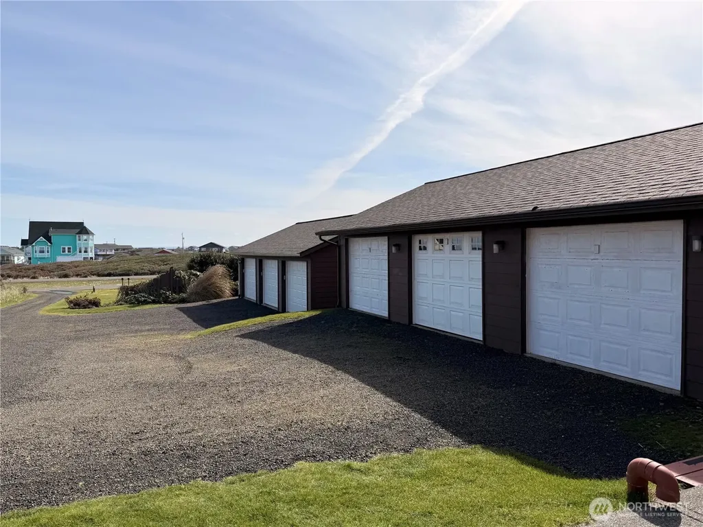 1317 Ocean Shores Blvd SW Ocean Shores WA 98569