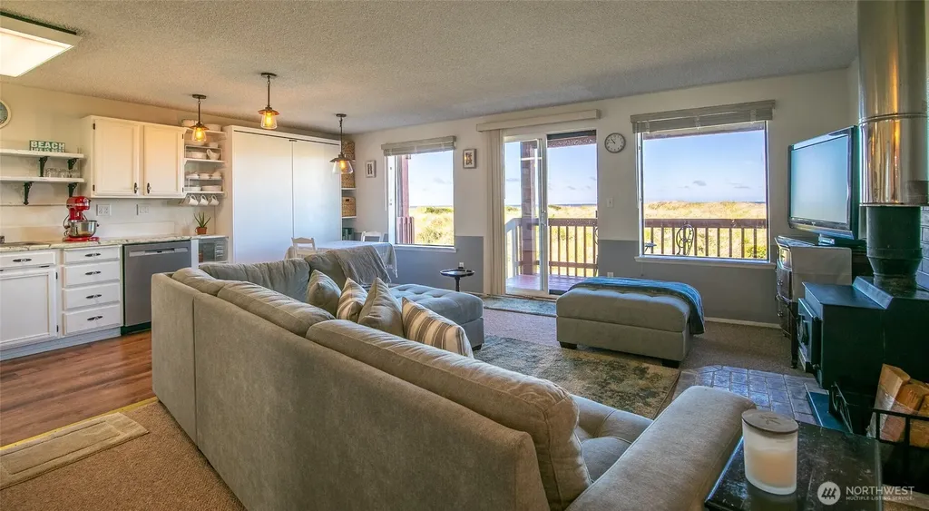 1317 Ocean Shores Blvd SW Ocean Shores WA 98569