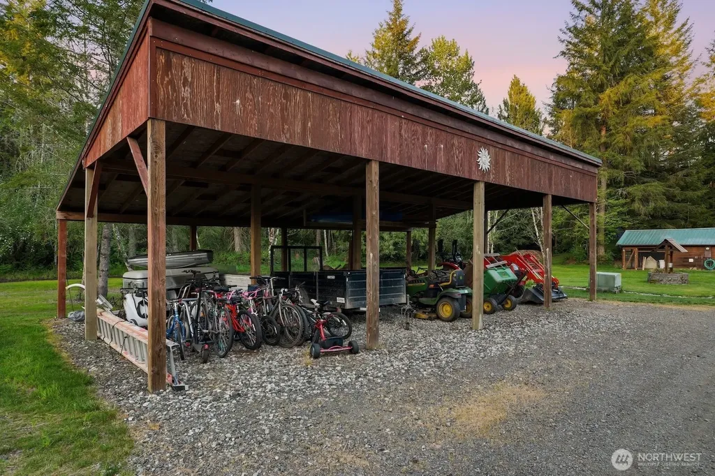 15830 330th Way NE Duvall WA 98019