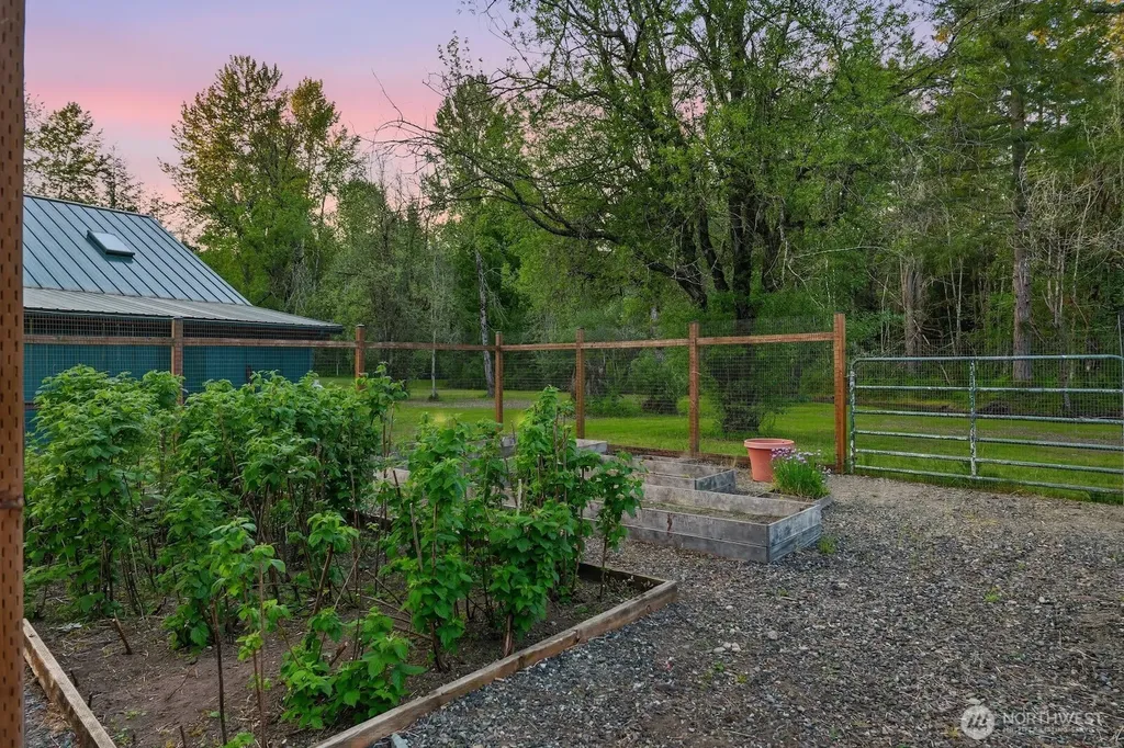 15830 330th Way NE Duvall WA 98019